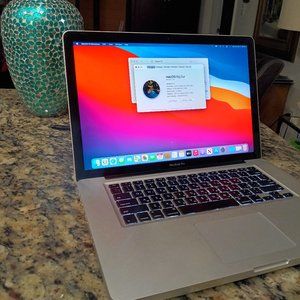 Beautiful MacBook Pro 15 Laptop 12GB Ram 500GB Core i7 Big Sur Installed